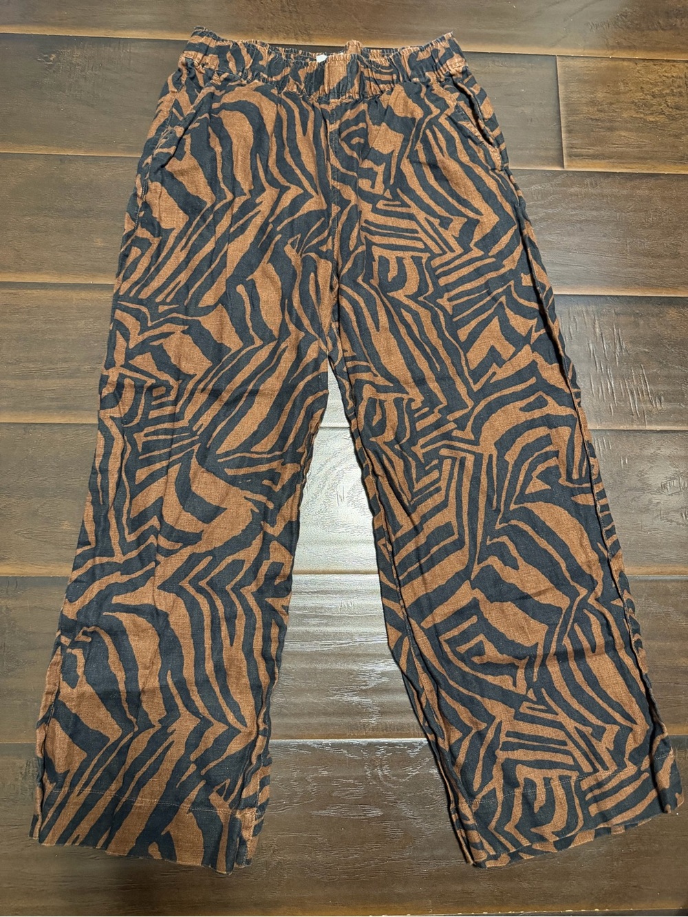 Nicole Miller Black and Brown Wide Leg Printed Pants